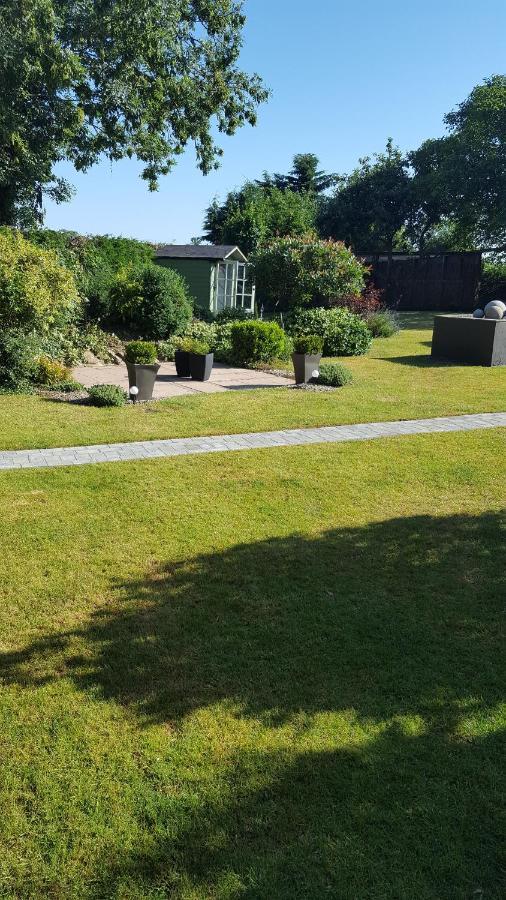 The White Dove Bed And Breakfast With Glamping Newark Showground Buitenkant foto